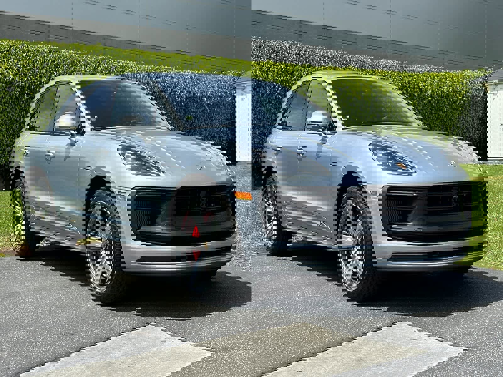 New 2026 Porsche Macan GTS image 10
