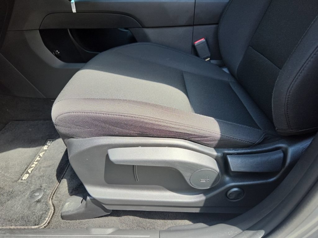 Used 2024 Hyundai Santa Fe SE AWD/4WD image 19
