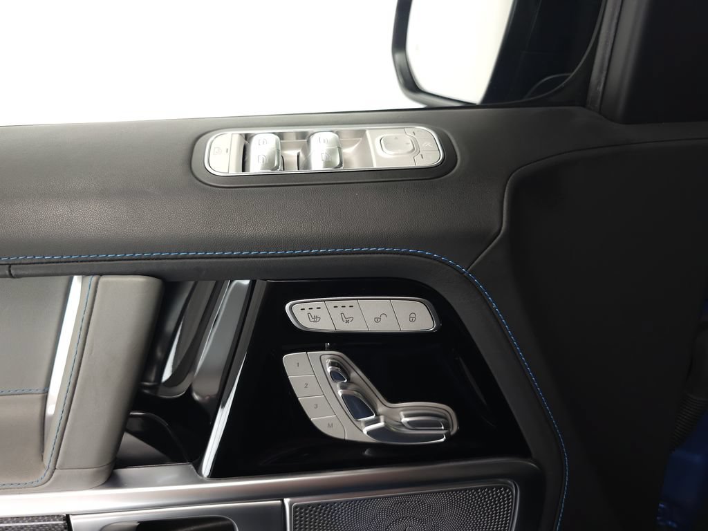 Certified 2025 Mercedes-Benz G 580 w/ EQ Technology image 6
