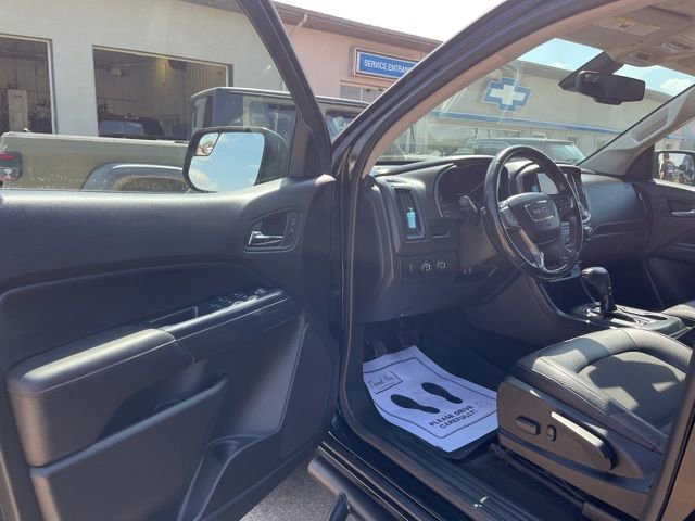 Used 2016 GMC Canyon SLE w/ All Terrain Package AWD/4WD image 9