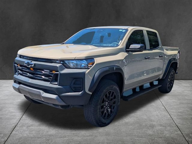 Used 2024 Chevrolet Colorado Trail Boss w/ Advanced Trailering Package AWD/4WD image 8