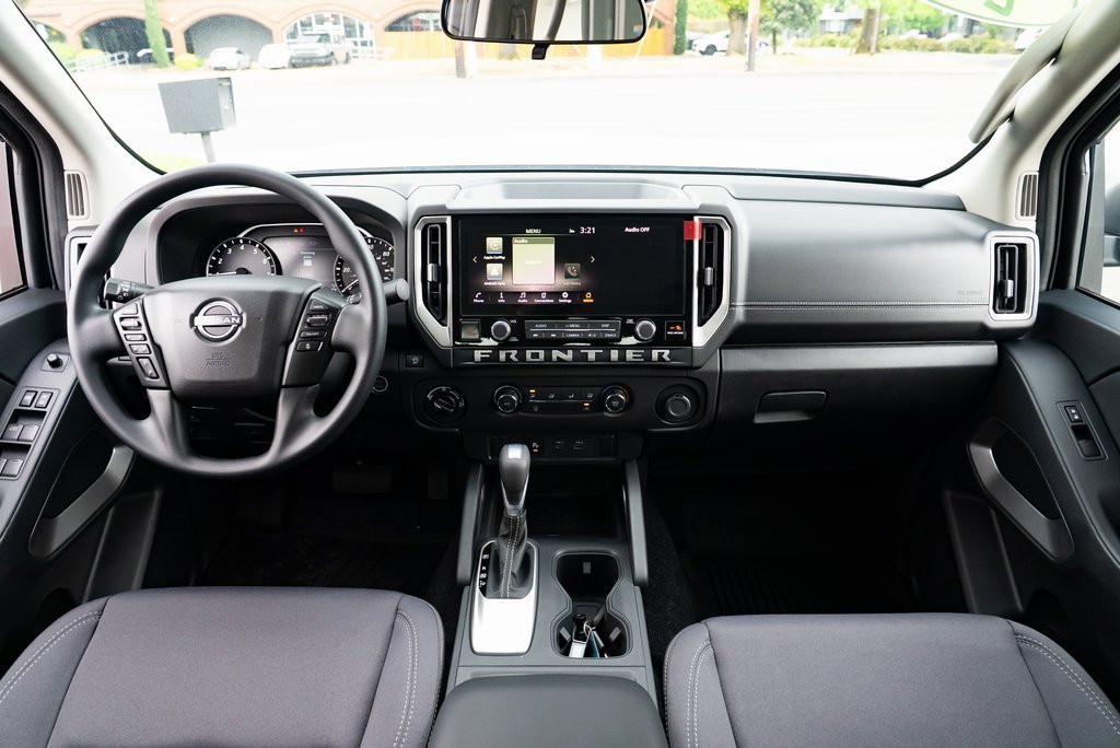 New 2025 Nissan Frontier SV image 8