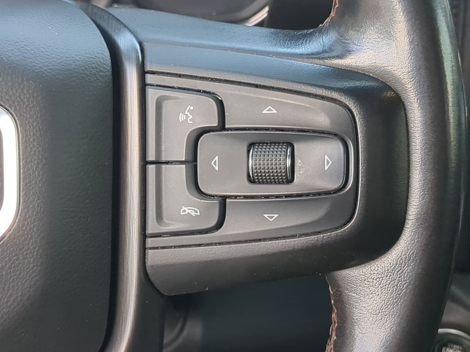 Used 2019 GMC Sierra 1500 AT4 image 25