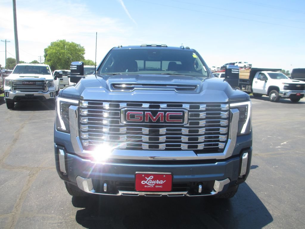 Certified 2025 GMC Sierra 3500 Denali w/ Denali Reserve Package AWD/4WD image 13