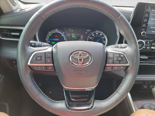 Used 2020 Toyota Highlander Limited FWD image 20