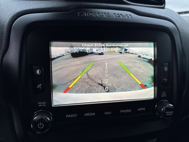 Used 2017 Jeep Renegade Trailhawk image 22