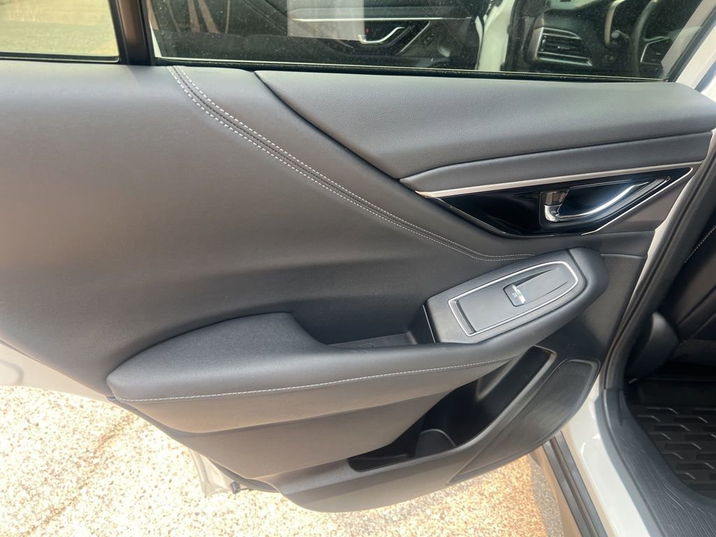 Used 2022 Subaru Outback Limited w/ Popular Package #2 image 12