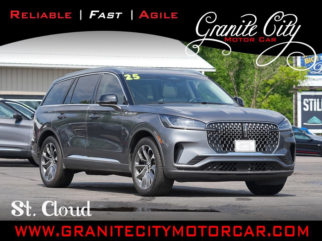Used 2025 Lincoln Aviator Reserve w/ Illumination Package AWD/4WD image 1