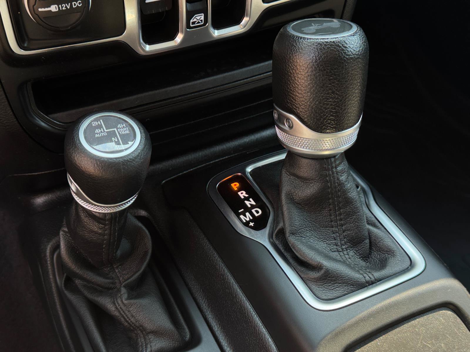 Used 2023 Jeep Wrangler Unlimited w/ Cold Weather Group AWD/4WD image 18