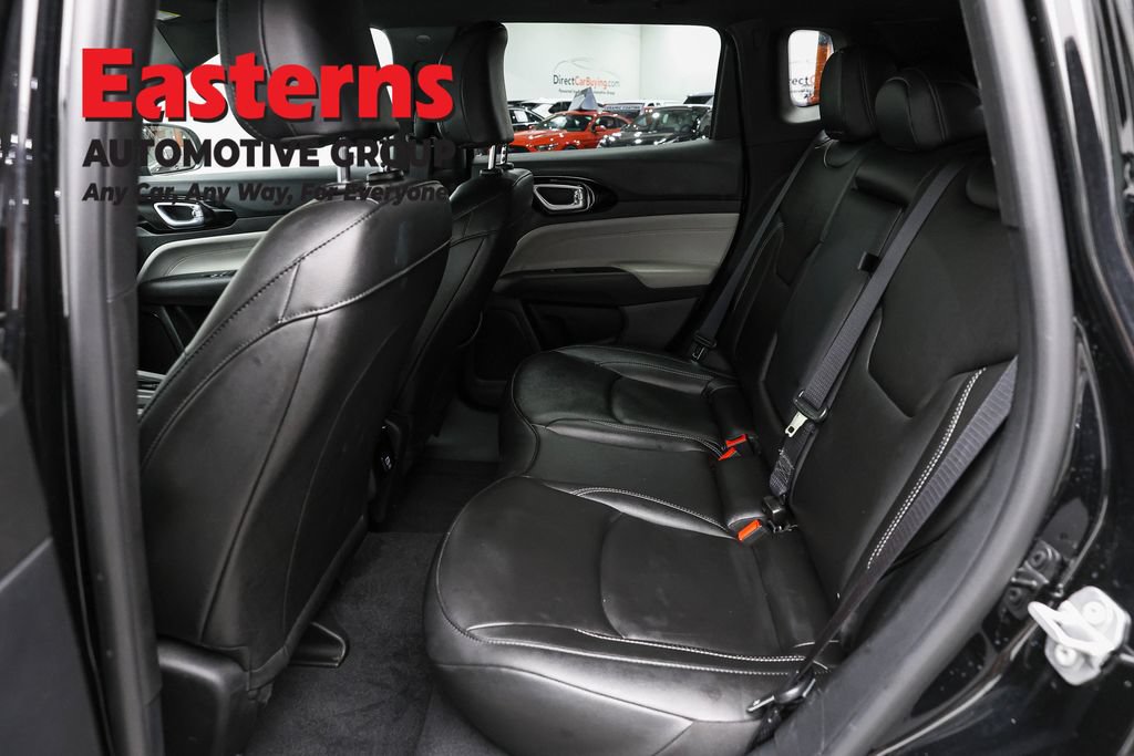 Used 2025 Jeep Compass Limited AWD/4WD image 21