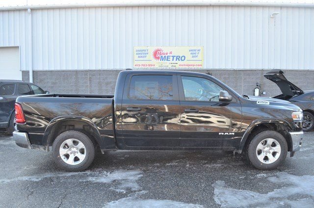 New 2026 RAM 1500 Big Horn AWD/4WD image 9