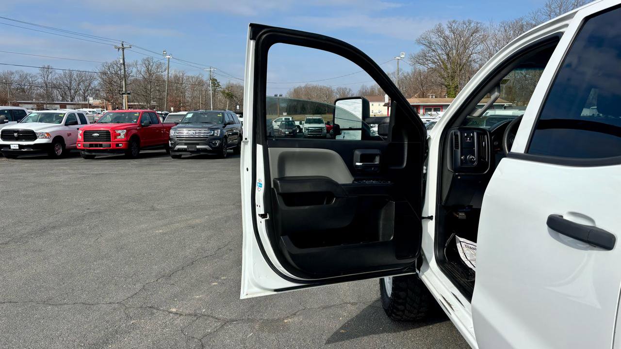 Used 2019 Chevrolet Silverado 2500 W/T w/ WT Convenience Package image 13