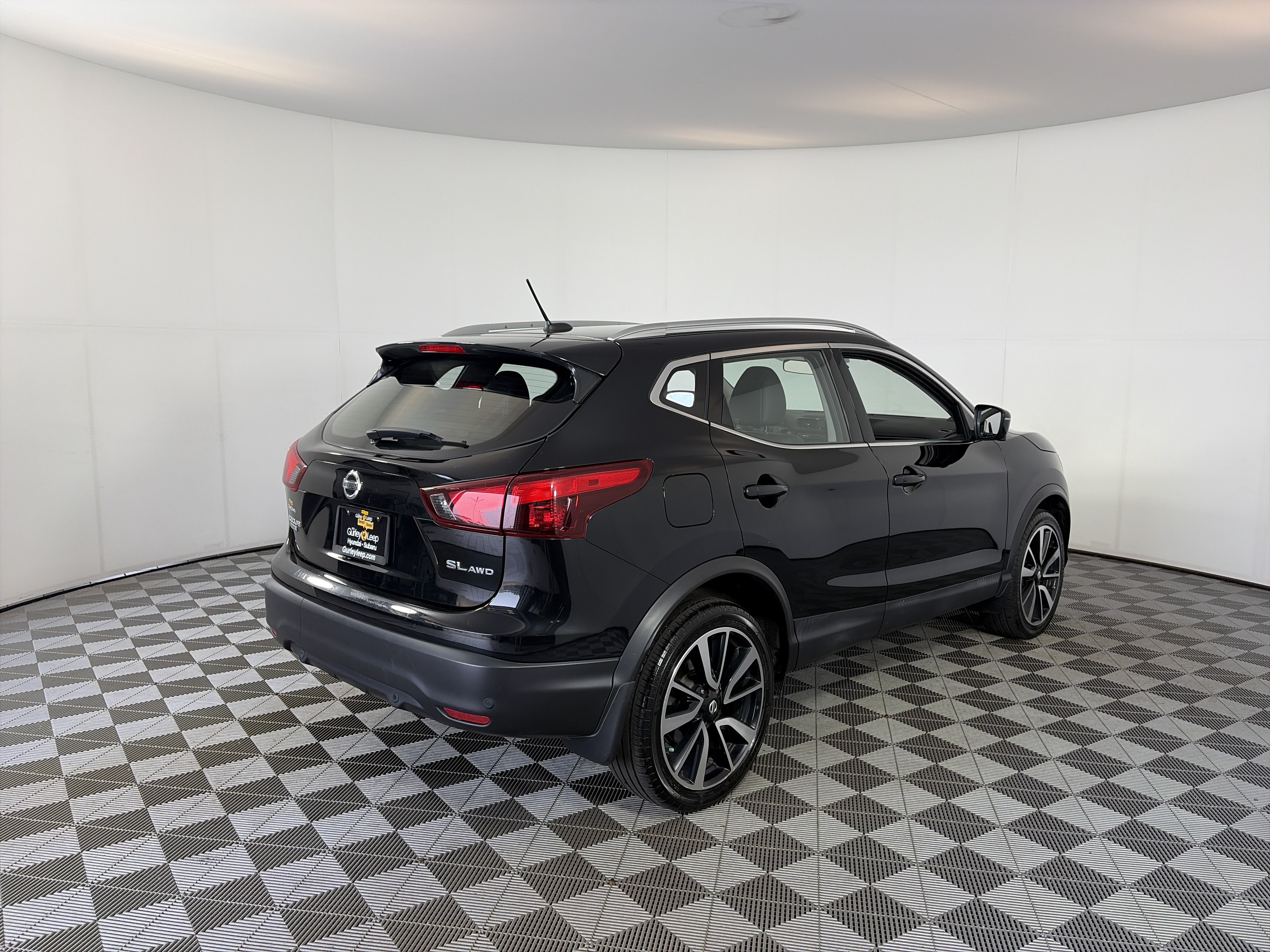 Used 2019 Nissan Rogue Sport SL AWD/4WD image 10