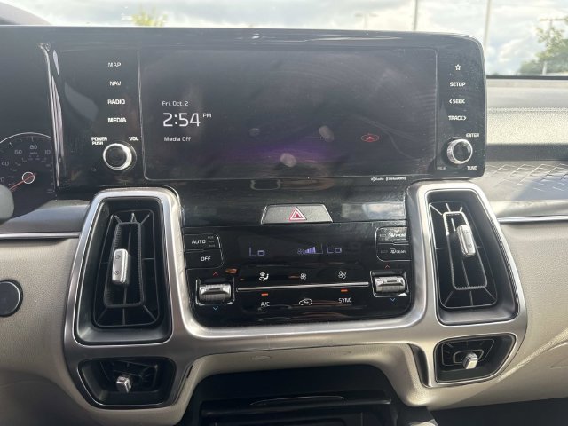 Used 2022 Kia Sorento S FWD image 29