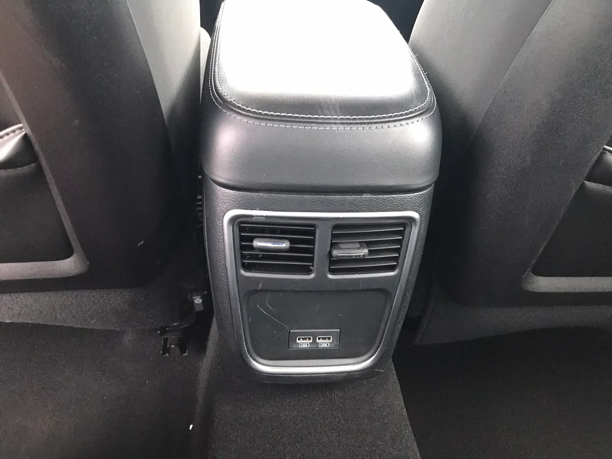 Used 2019 Dodge Charger SXT AWD/4WD image 37