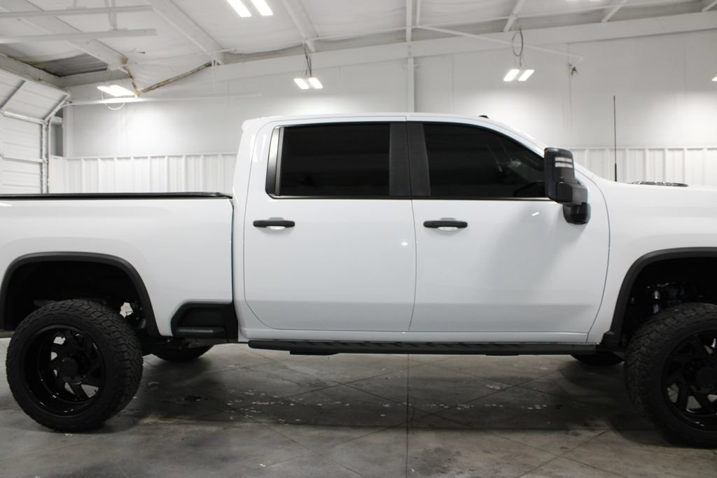 Used 2024 Chevrolet Silverado 2500 Custom w/ Z71 Off-Road Package AWD/4WD image 11