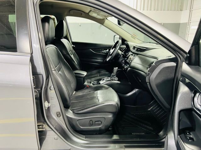 Used 2020 Nissan Rogue SL image 34