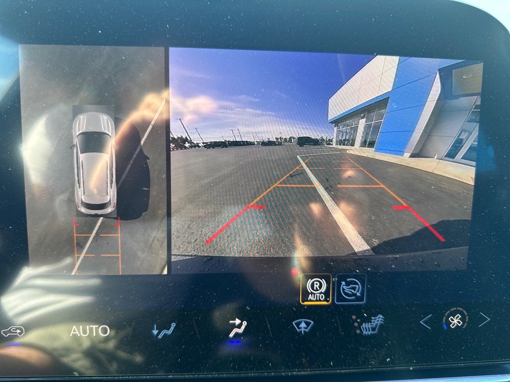 New 2026 Chevrolet Equinox EV LT image 16