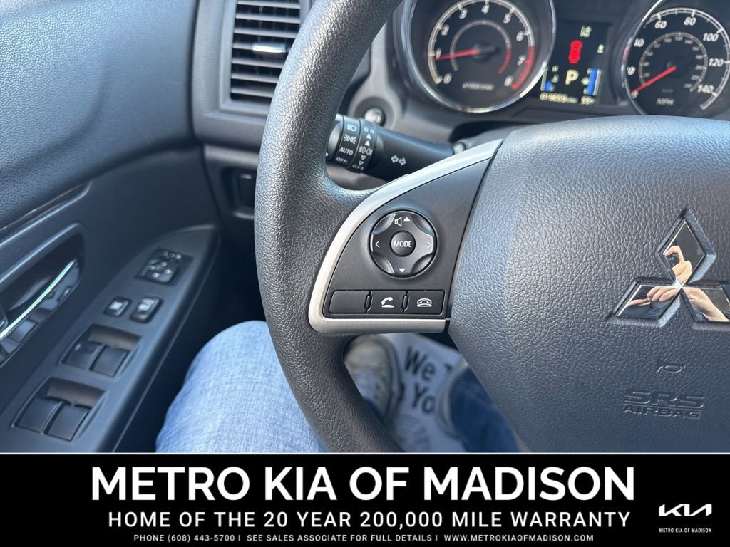 Used 2025 Mitsubishi Outlander Sport ES image 17