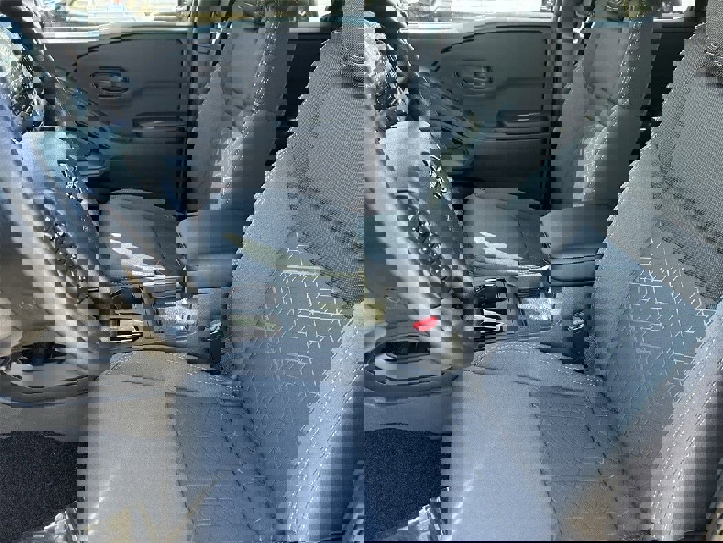 New 2026 Nissan Frontier SV image 16