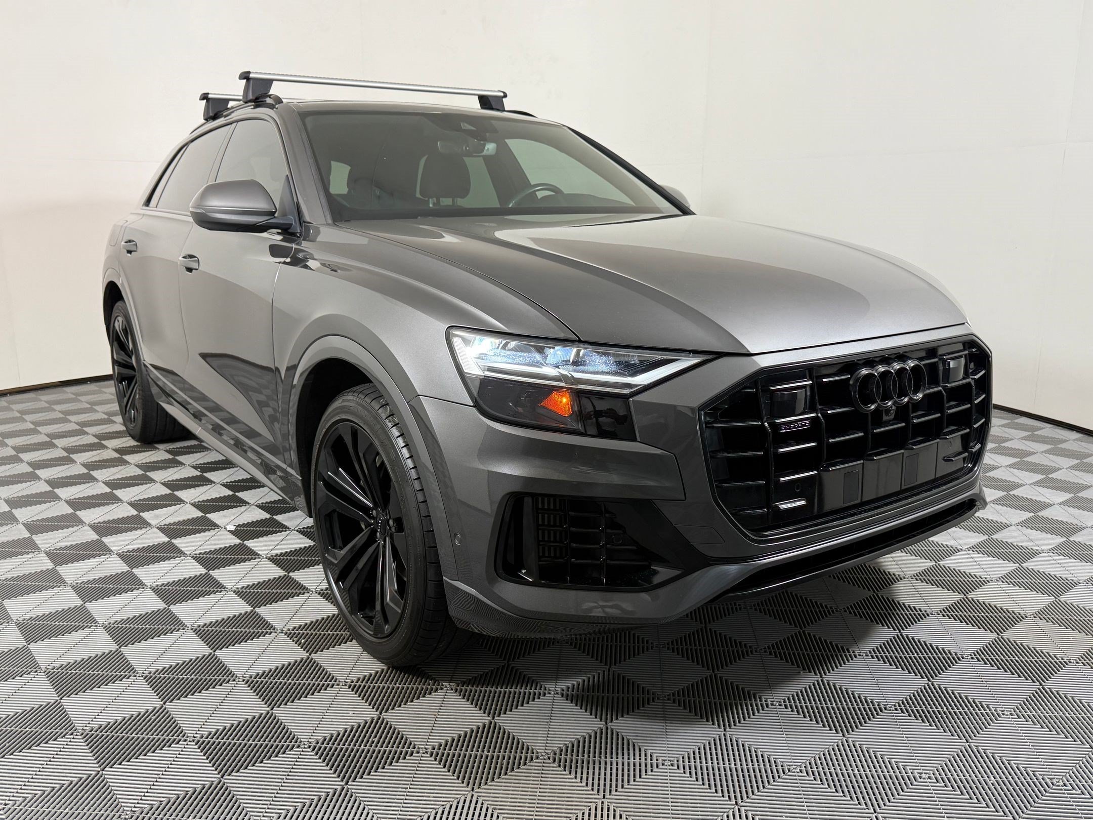 Used 2020 Audi Q8 Premium Plus w/ Premium Plus Package AWD/4WD image 6