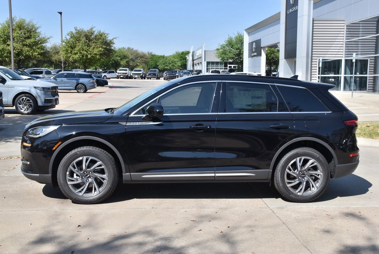 New 2026 Lincoln Corsair Premiere image 11