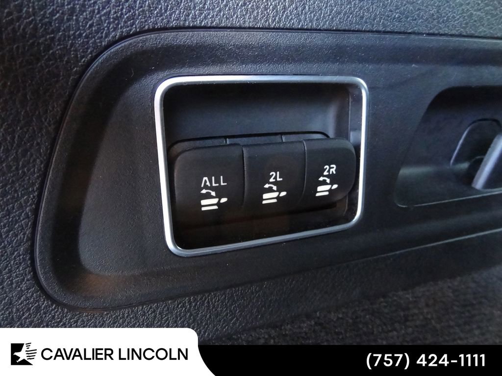 Used 2024 Mercedes-Benz GLS 450 4MATIC image 11