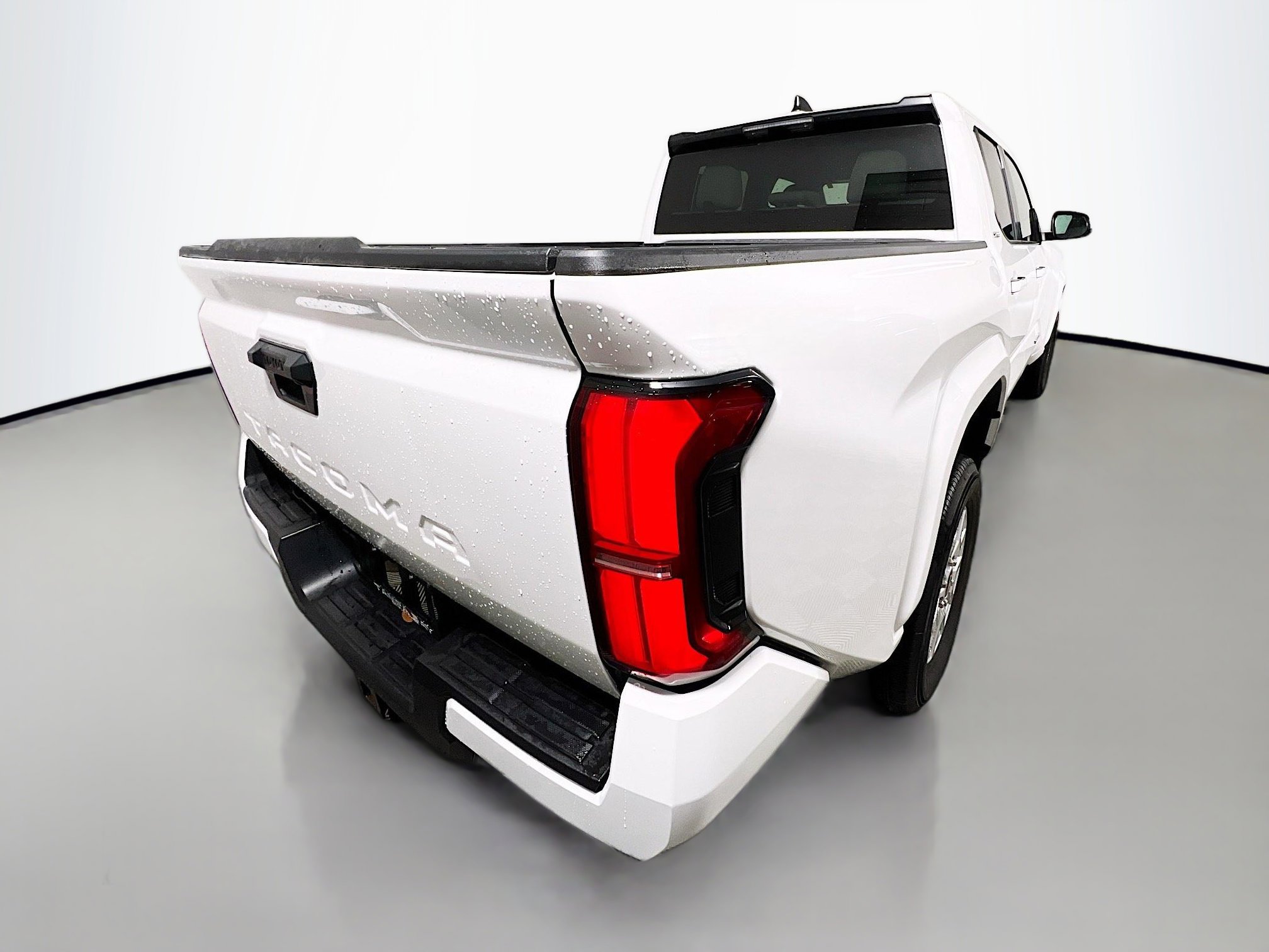 Used 2024 Toyota Tacoma SR5 image 4