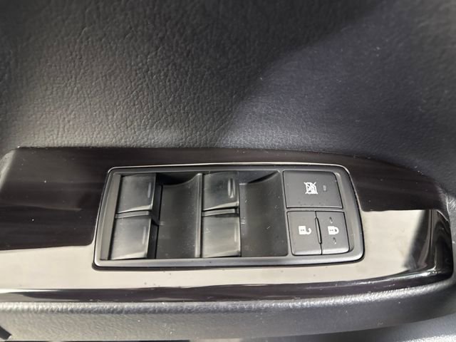 Used 2010 Lexus GX 460 image 19