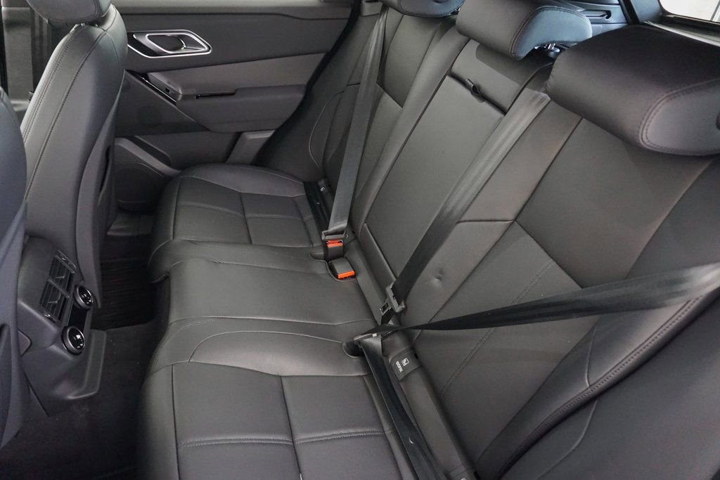 Used 2025 Land Rover Range Rover Velar Dynamic SE image 30