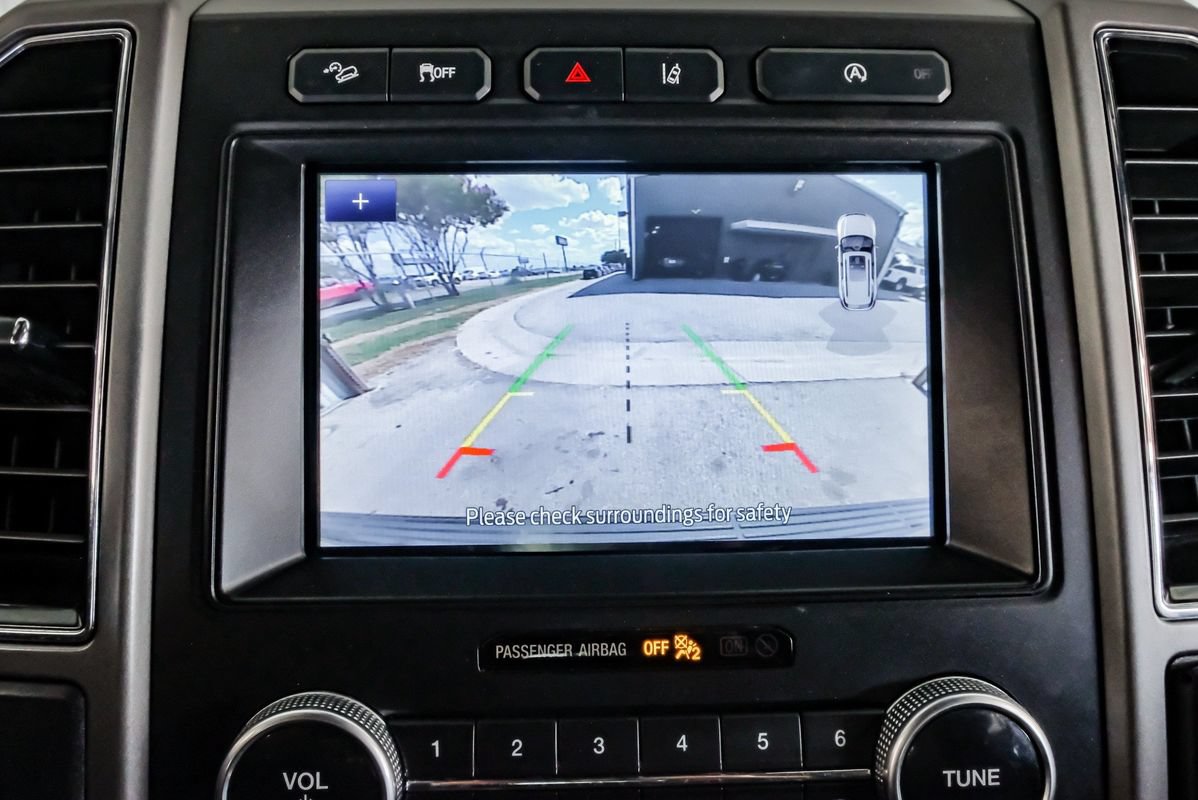 Used 2020 Ford Expedition XLT w/ Equipment Group 202A AWD/4WD image 20