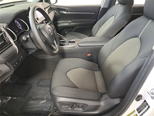 Used 2023 Toyota Camry LE image 19