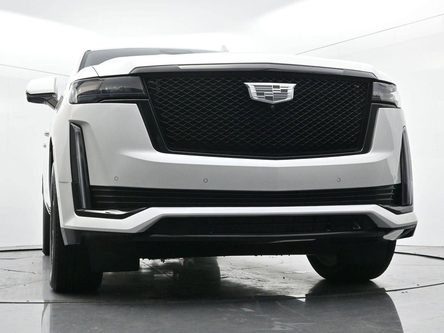 Certified 2022 Cadillac Escalade ESV Sport Platinum w/ Heavy-Duty Trailer Package image 54