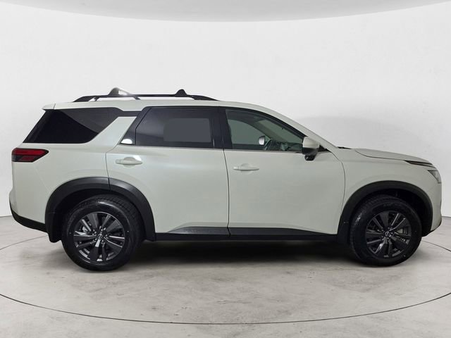 Used 2022 Nissan Pathfinder SV image 6