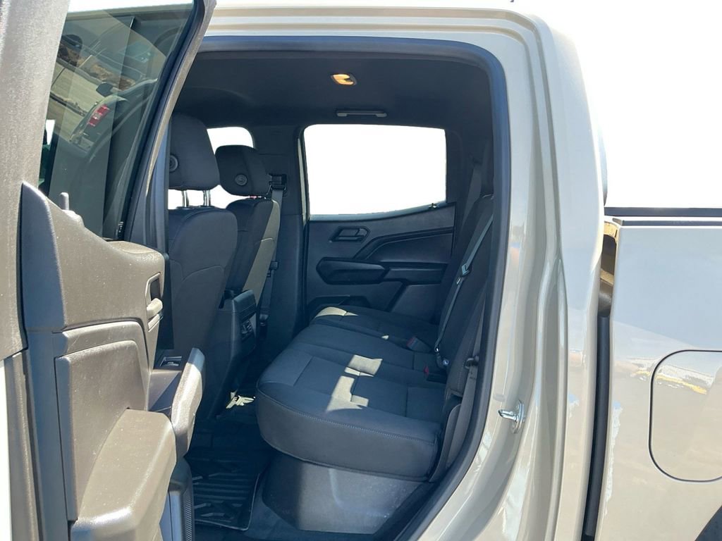 Used 2023 Chevrolet Colorado Trail Boss w/ Technology Package AWD/4WD image 21
