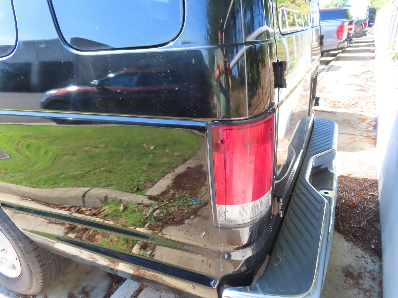 Used 2014 Ford E-350 and Econoline 350 XLT RWD image 9