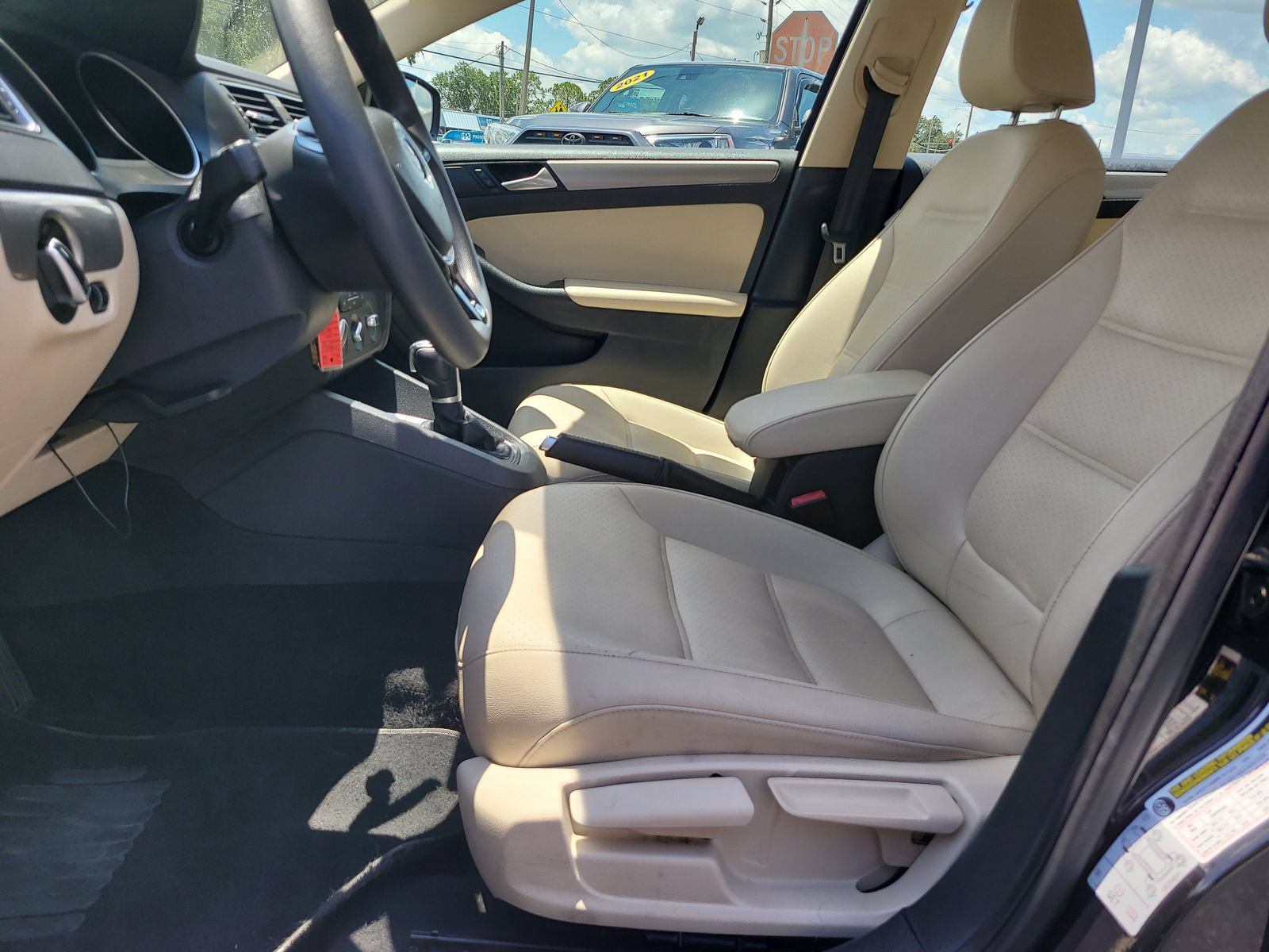 Used 2018 Volkswagen Jetta Wolfsburg Edition FWD image 14