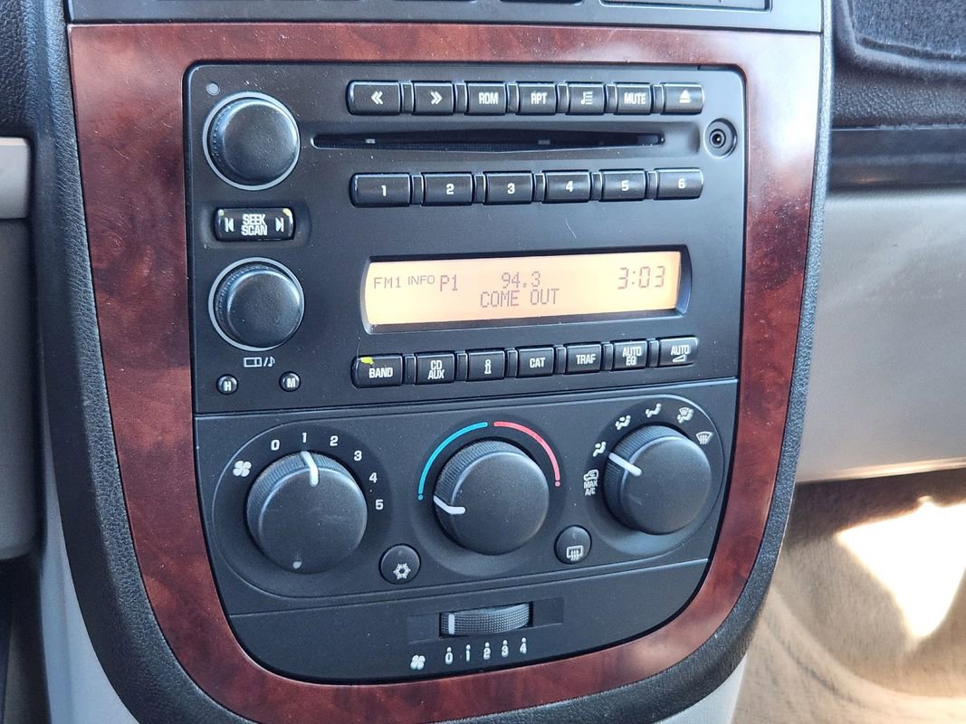 Used 2008 Chevrolet Uplander LS w/ Climate Package image 20