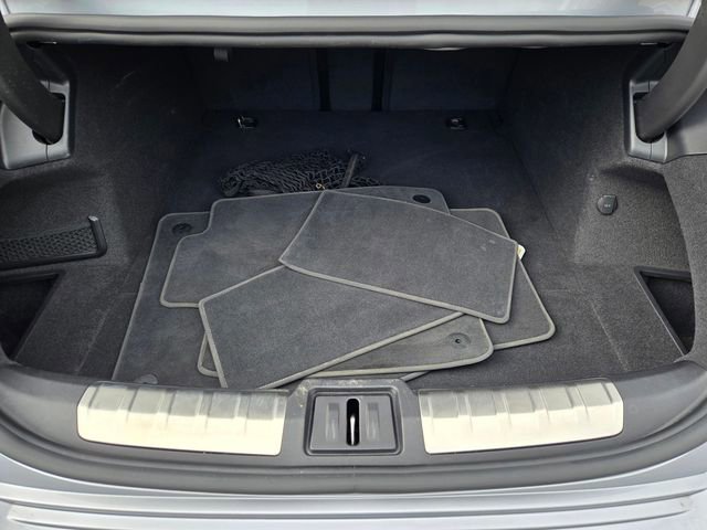 Used 2022 Audi e-tron GT Premium Plus image 27