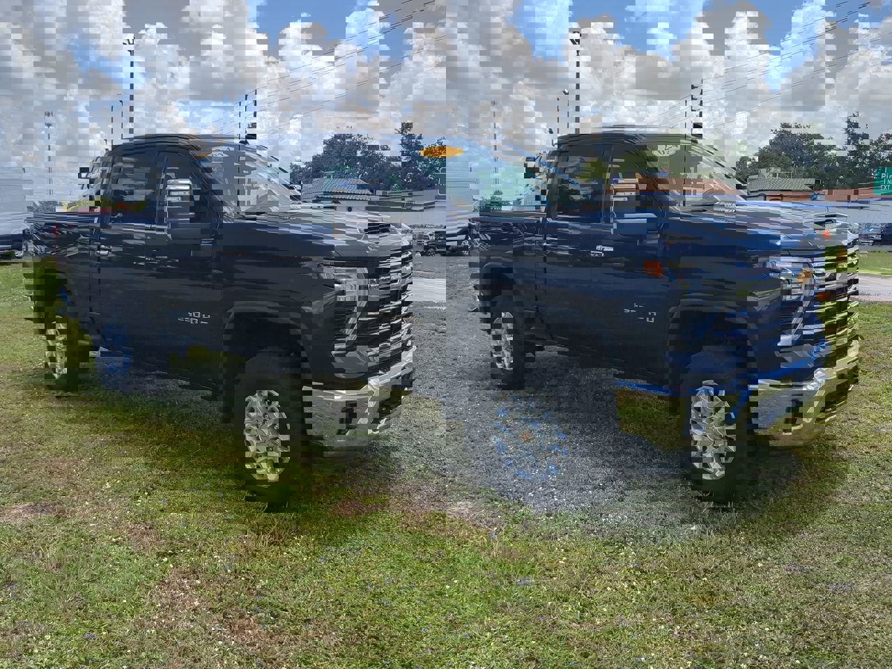 Certified 2024 Chevrolet Silverado 2500 LTZ image 2