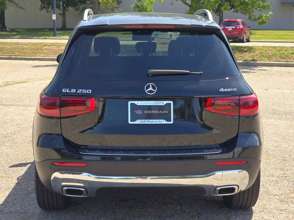 New 2026 Mercedes-Benz GLB 250 4MATIC image 14