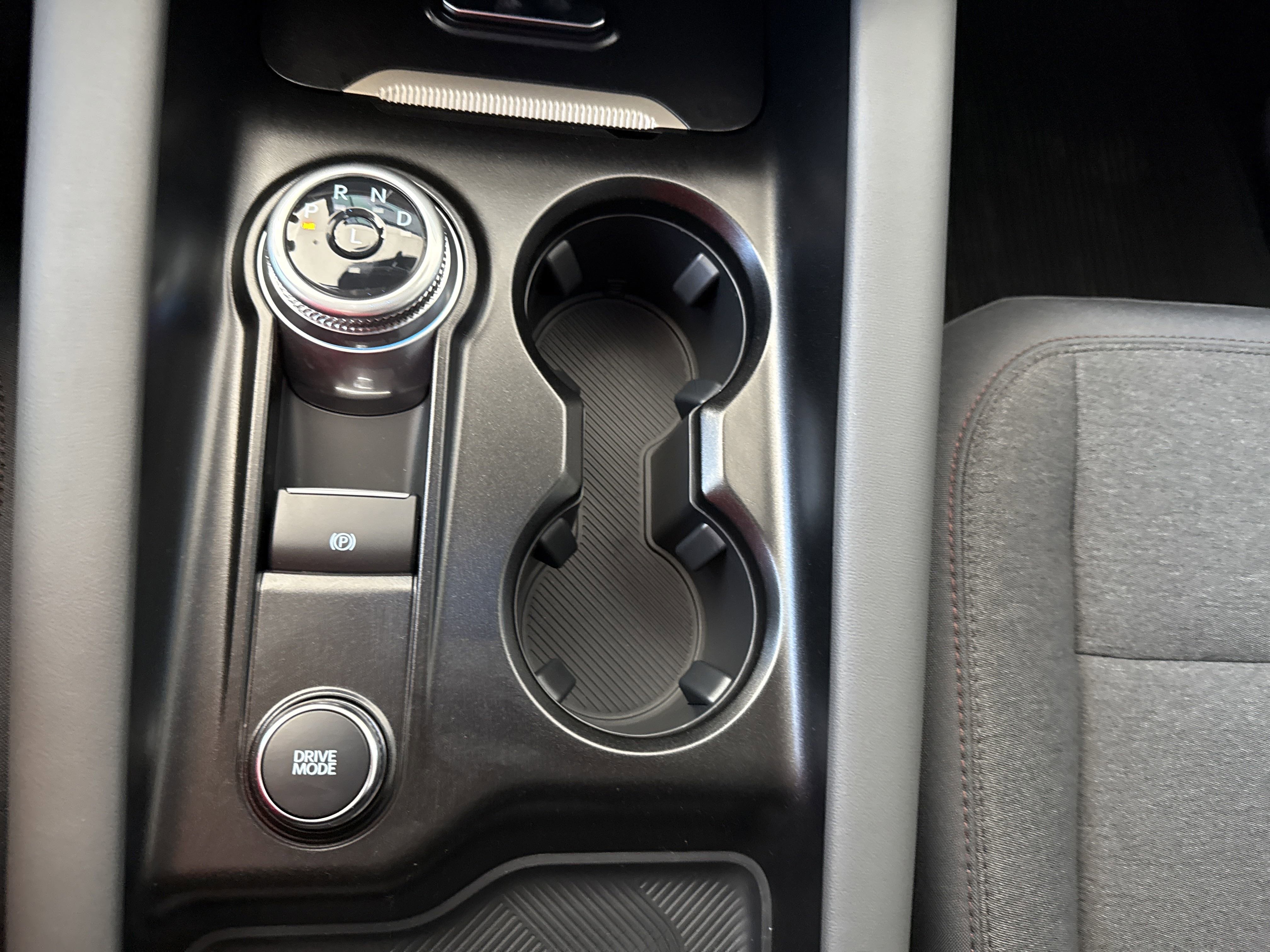 New 2025 Ford Explorer Active image 27