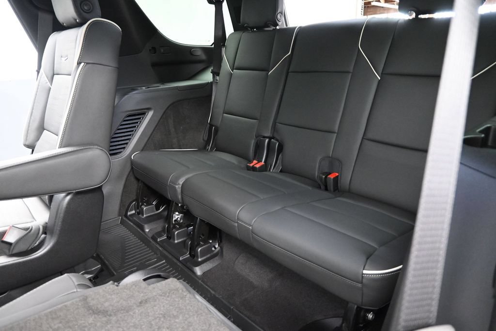 New 2026 Cadillac Escalade Sport w/ LPO, ONYX Package AWD/4WD image 14