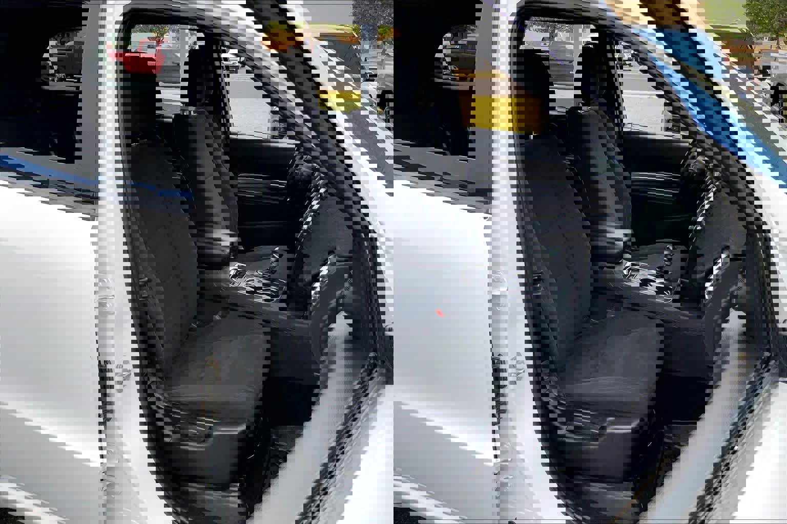 Used 2020 Dodge Durango SXT image 9