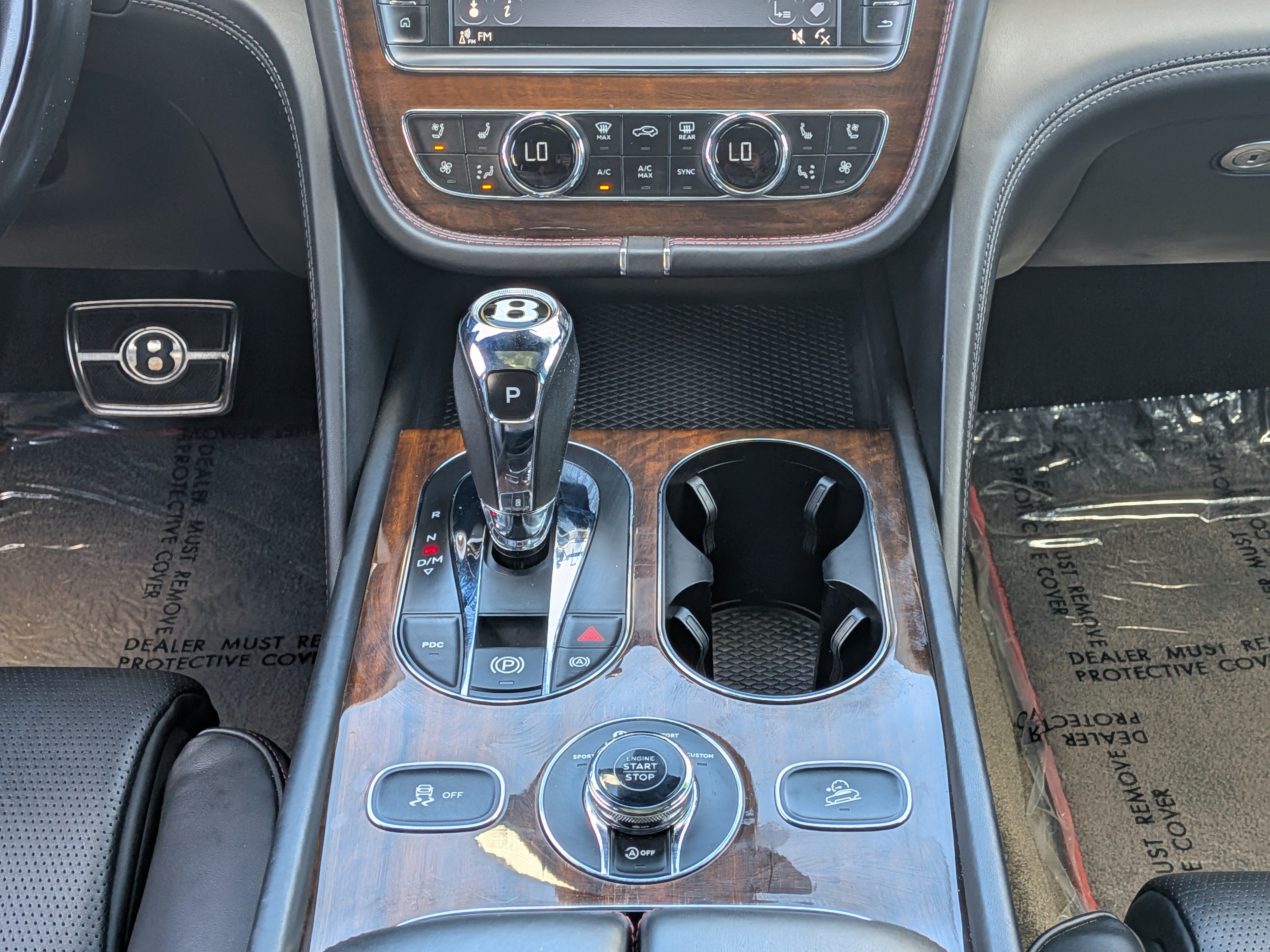Used 2020 Bentley Bentayga AWD/4WD image 21