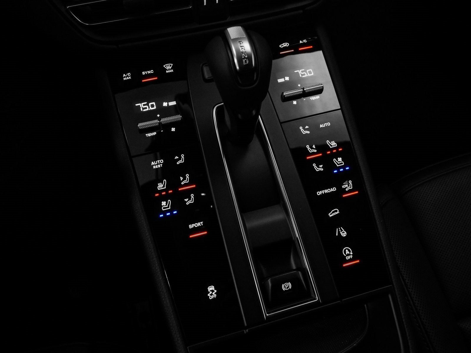 Certified 2025 Porsche Macan image 32