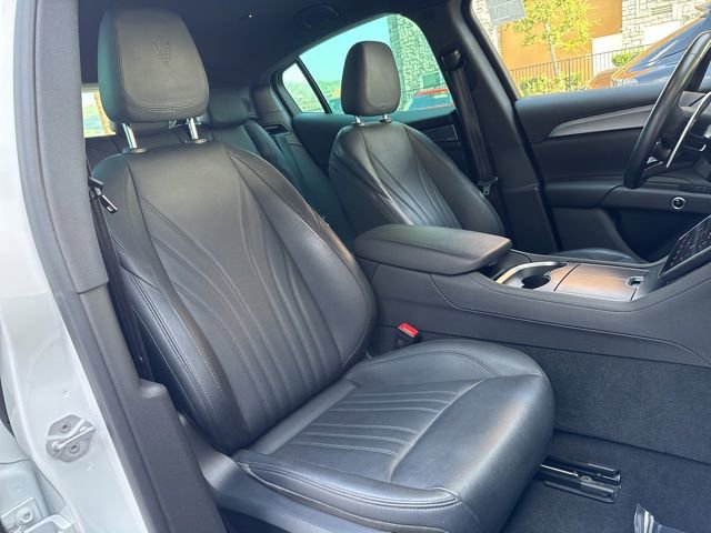 Certified 2023 Maserati Grecale GT image 19