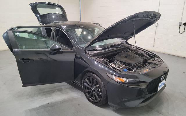 Used 2024 MAZDA MAZDA3 s FWD image 9
