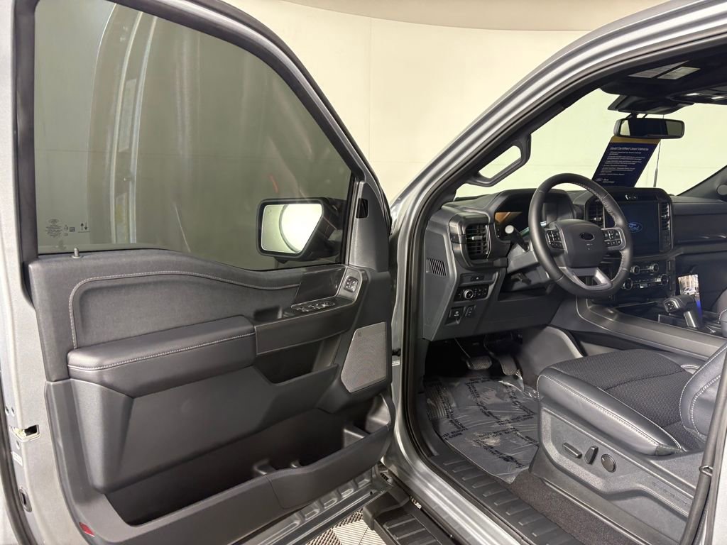 Certified 2025 Ford F150 Lariat w/ Equipment Group 501A Mid image 13