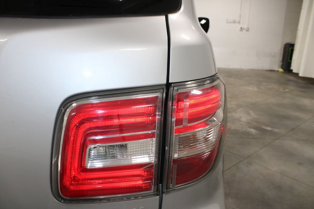 Used 2018 Nissan Armada Platinum w/ Captain Seat Package image 28